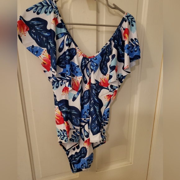 Tropical Ruffle Vneck One Piece Swimsuit - Picture 5 of 6